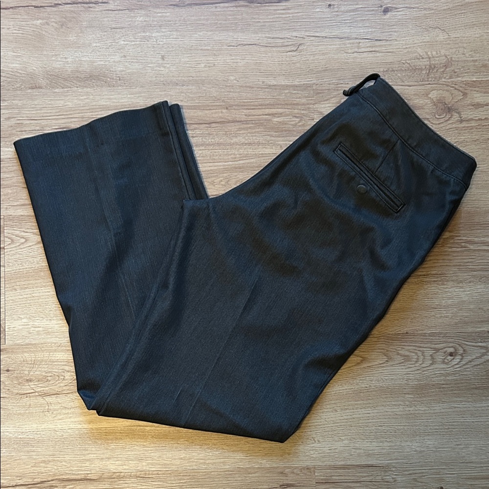 Women’s 10P Larry Levine 10P Dark Grey Dress Pant